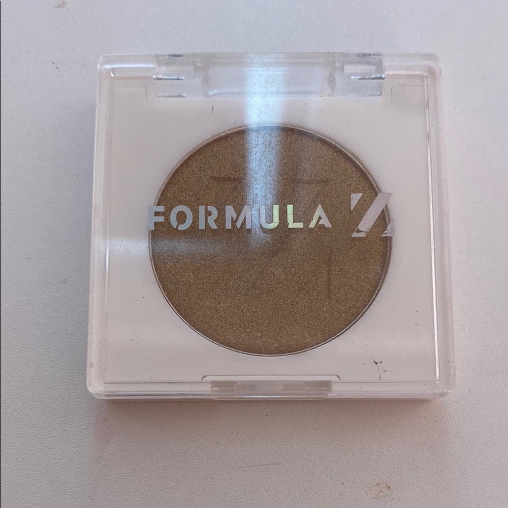 Gold Eyeshadow